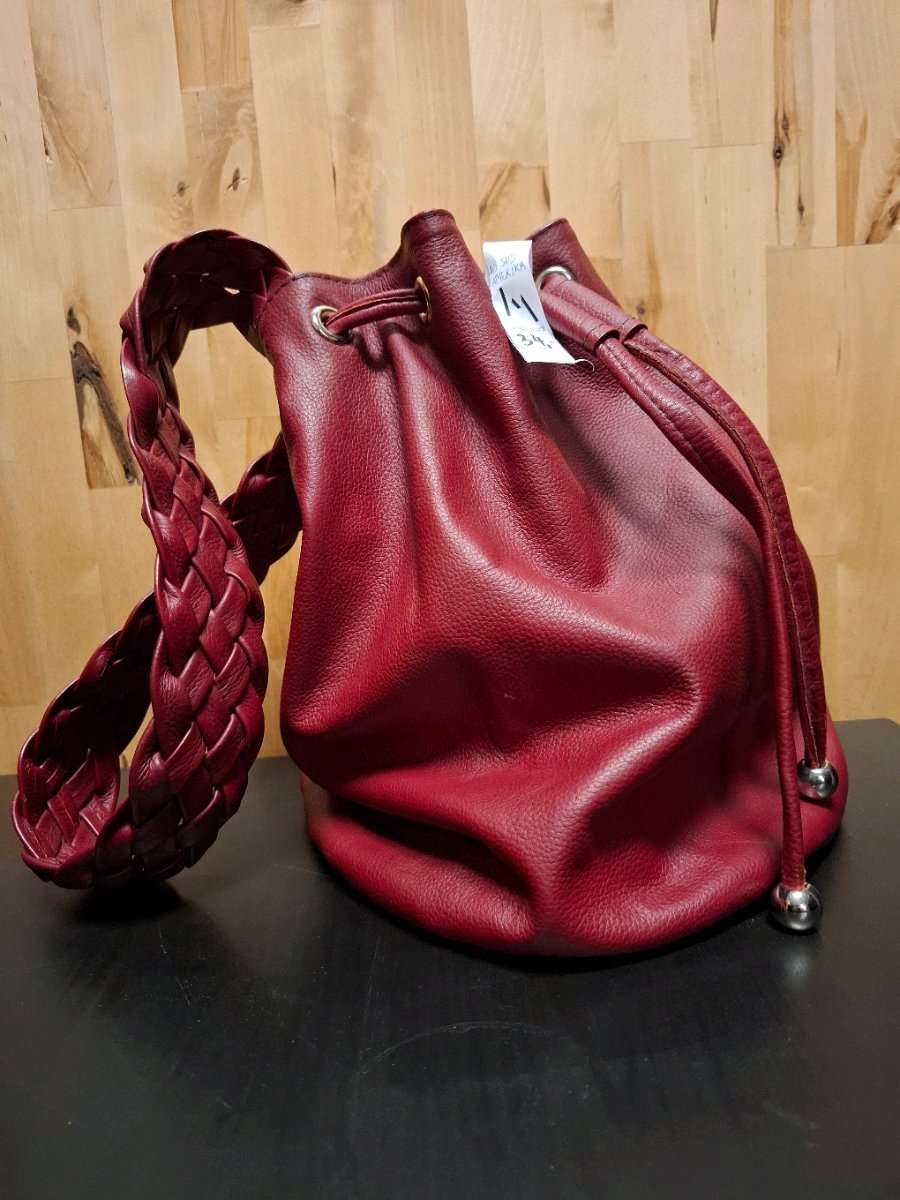 Rote Lederschultertasche aus Sud Amerika