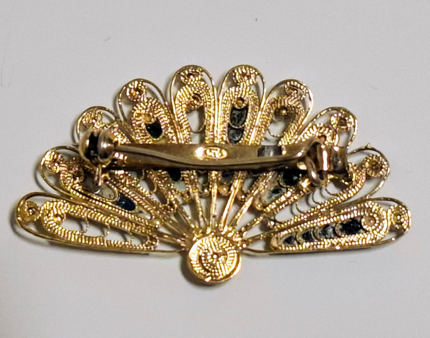 Vintage Gold Plated Email Filigraine Fan Brosche