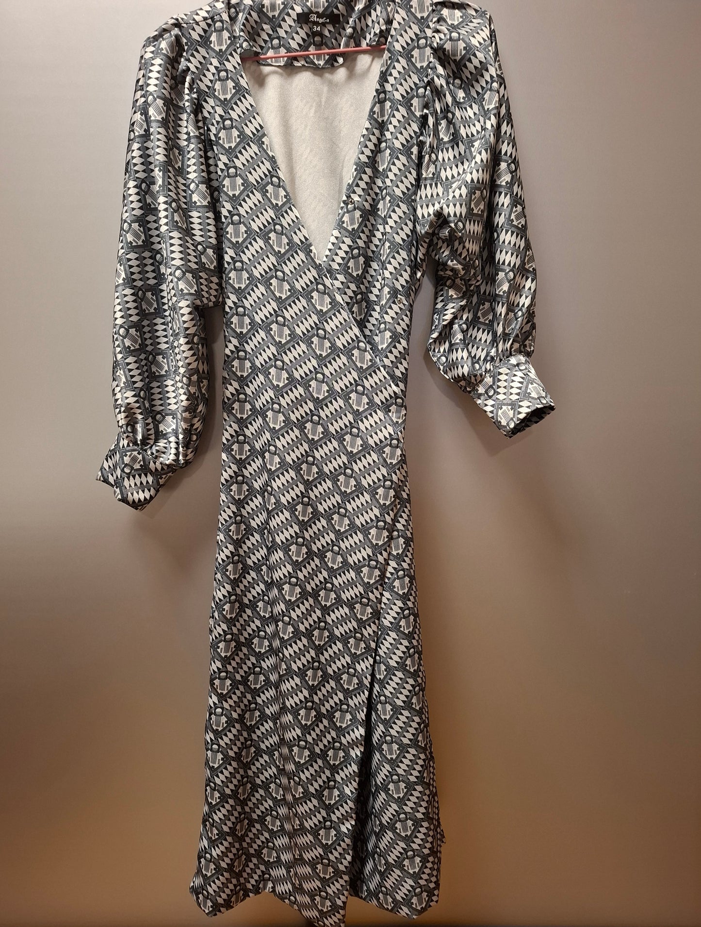 Wickelkleid Art Deko Stil