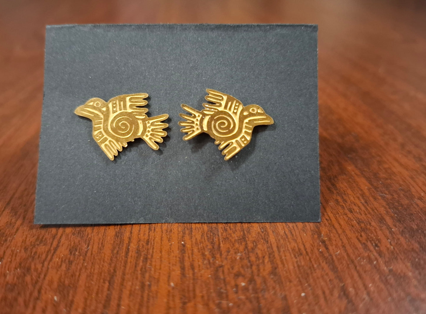 Vogelohrringe im Aztekenstil