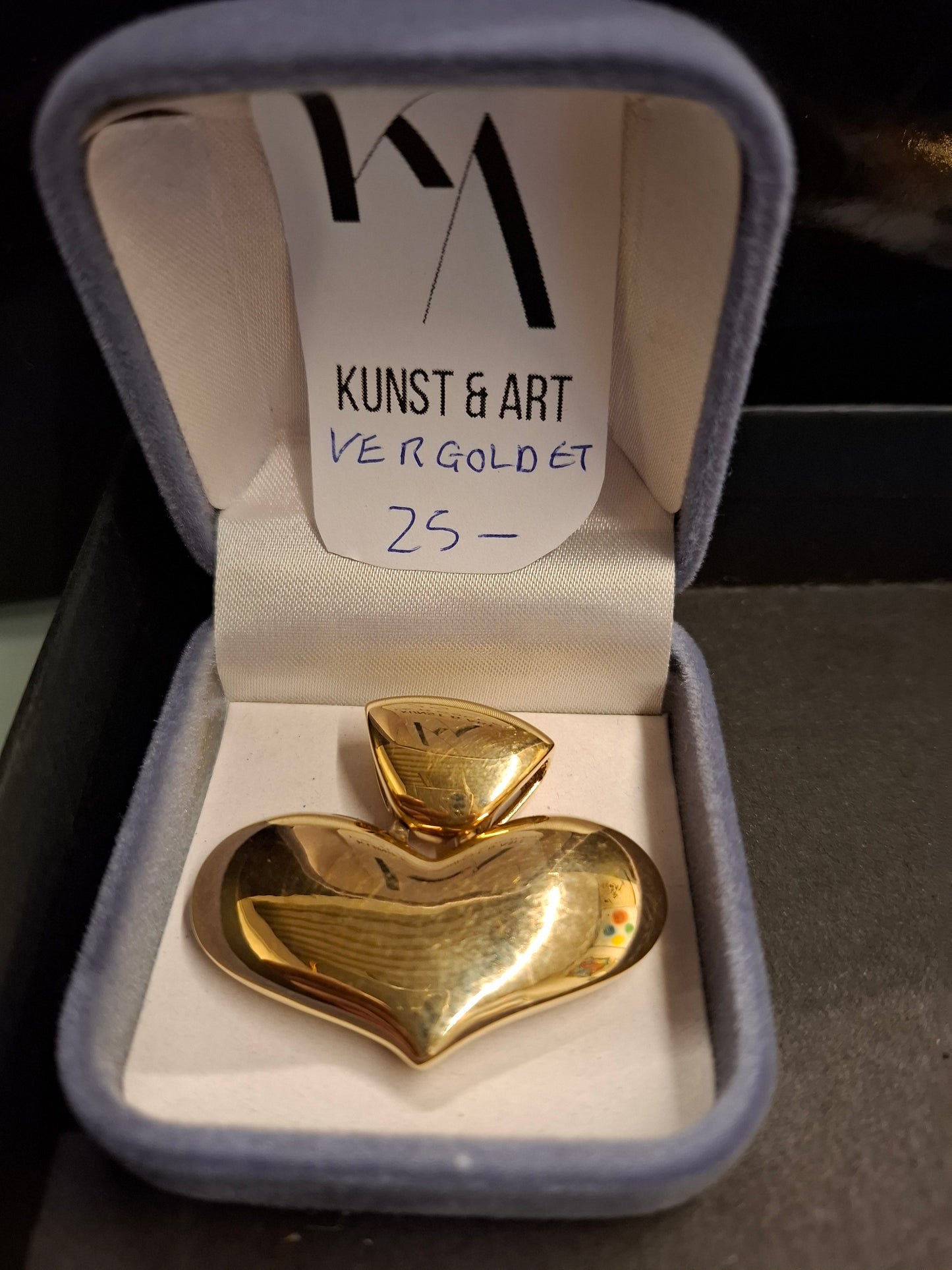 Vergoldeter Herzanhänger