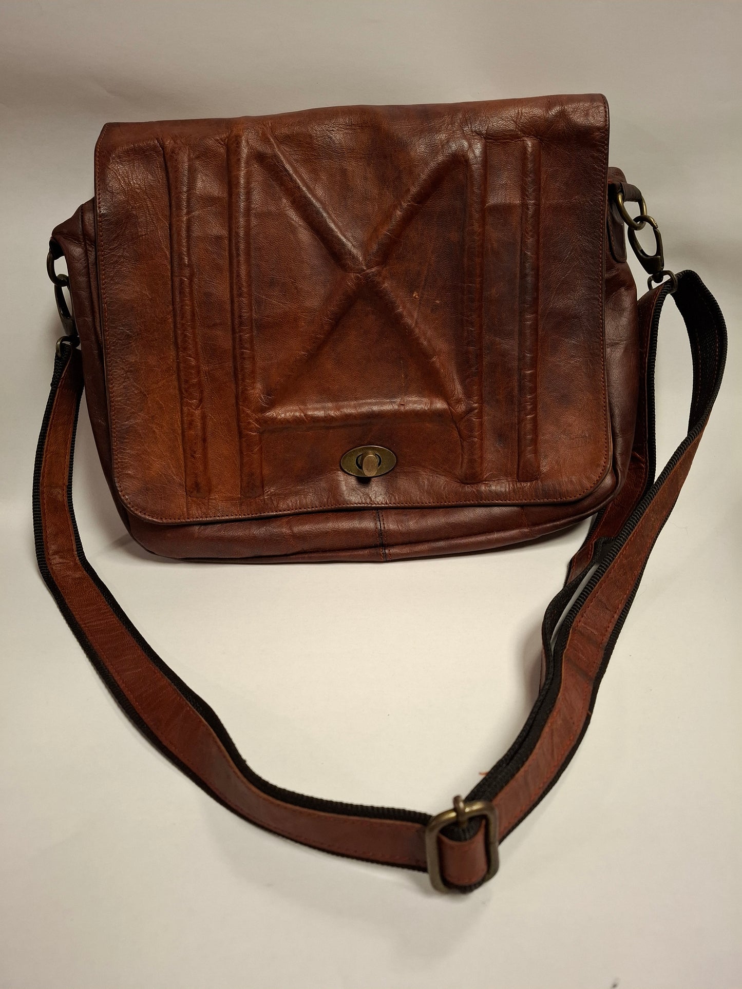 Vintage Leder-Umhängetasche von SOHO