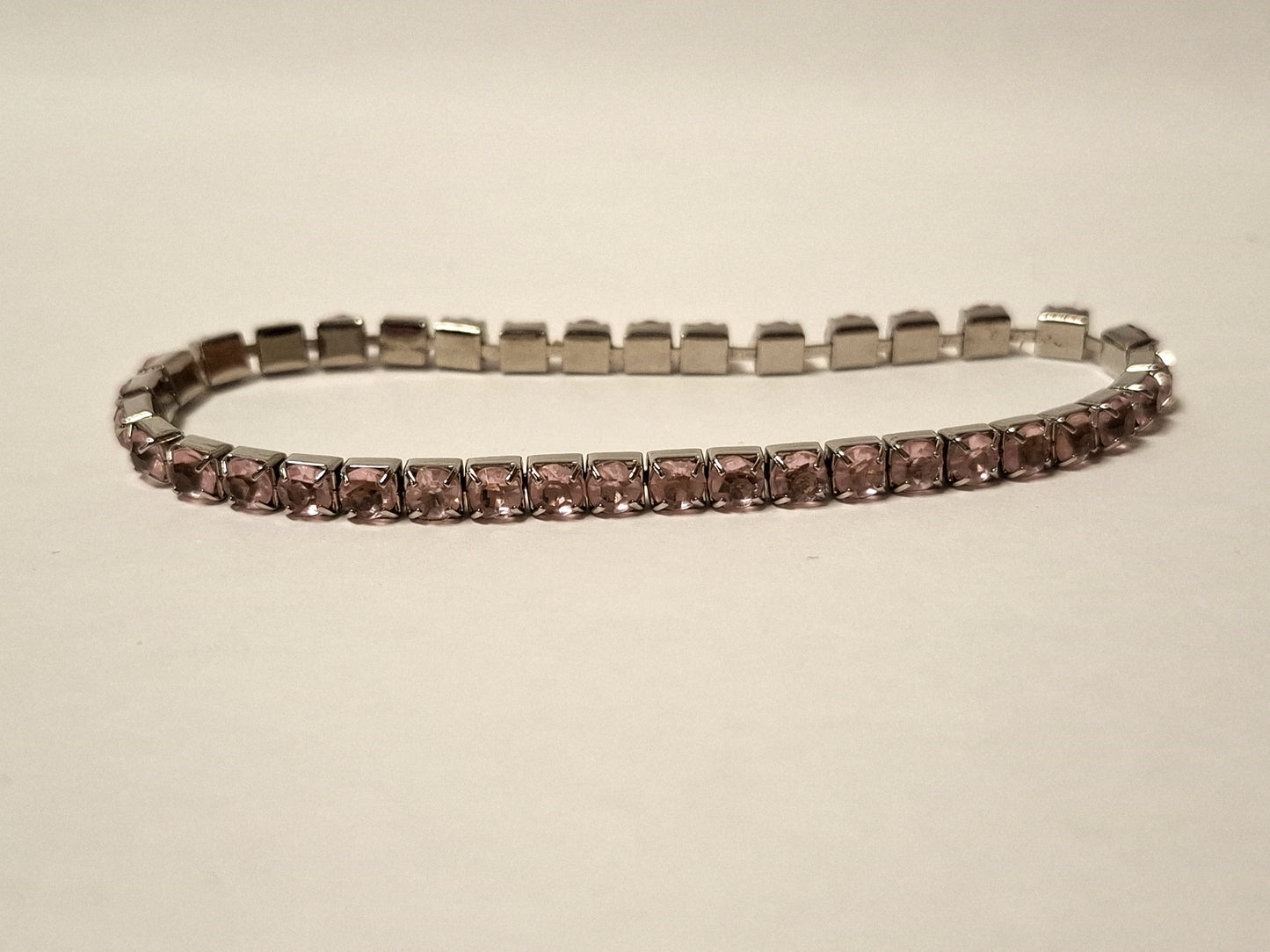 Elegantes Armband in Rosa