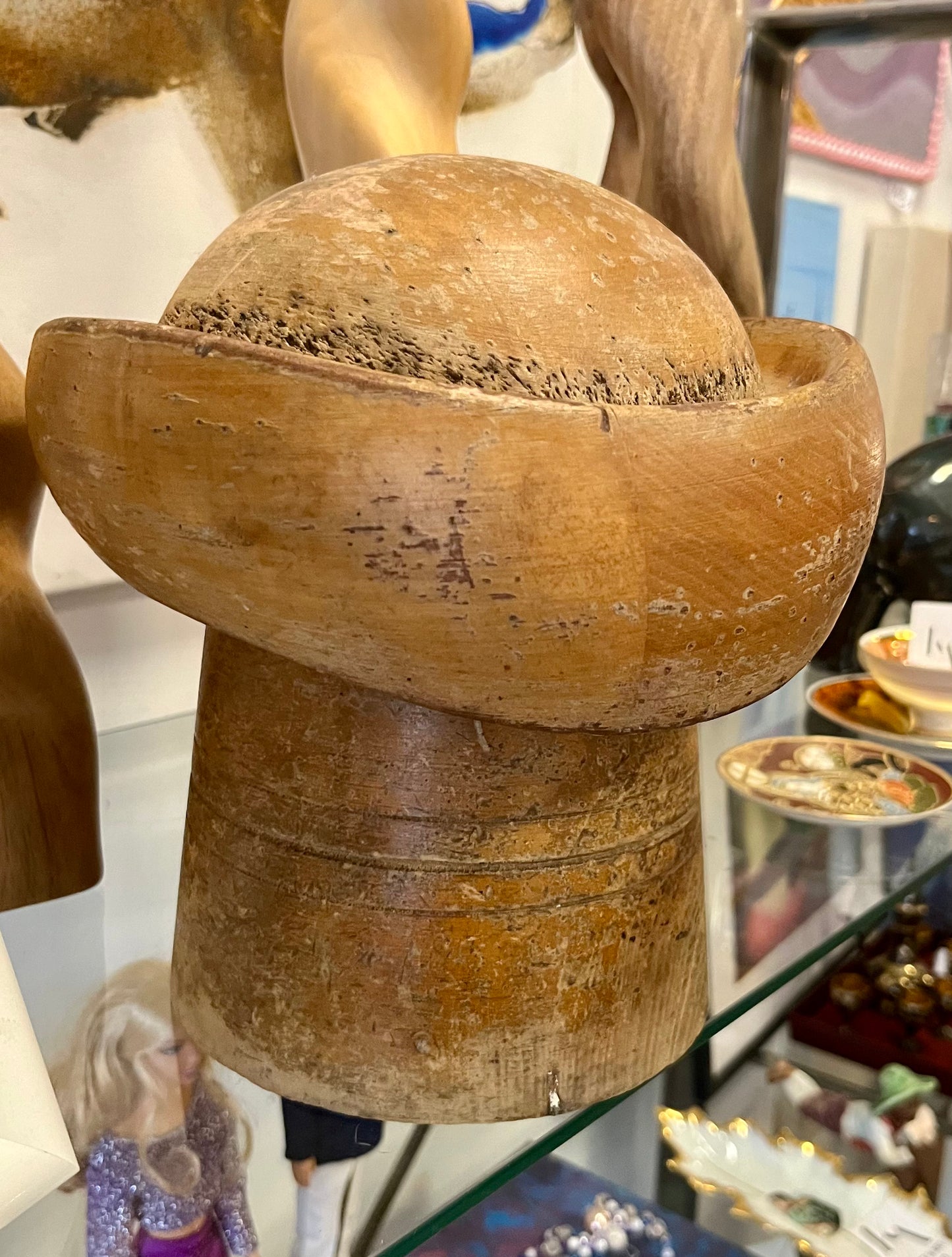 Antike Hutform aus Holz – Hutblock für Hutmacher