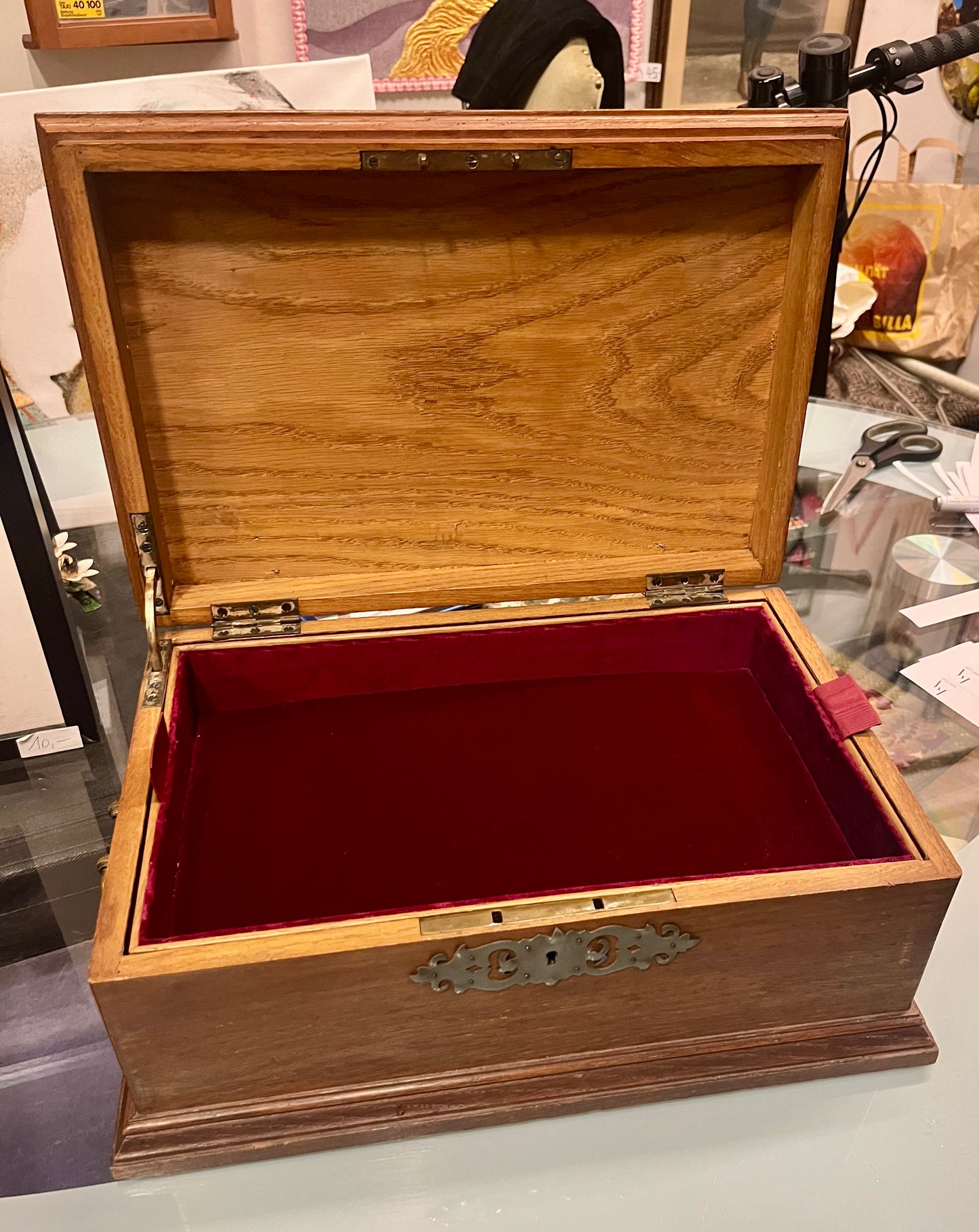 Große alte Schatulle