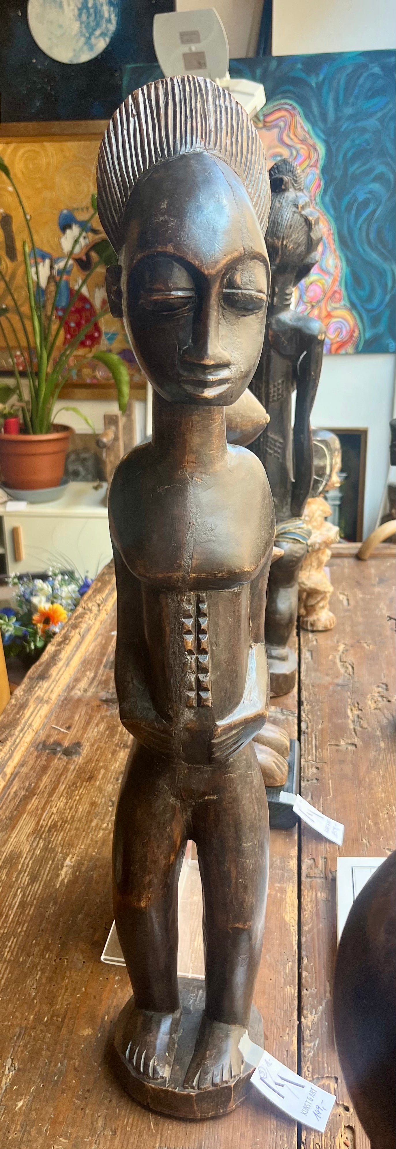 Grosse Statuette