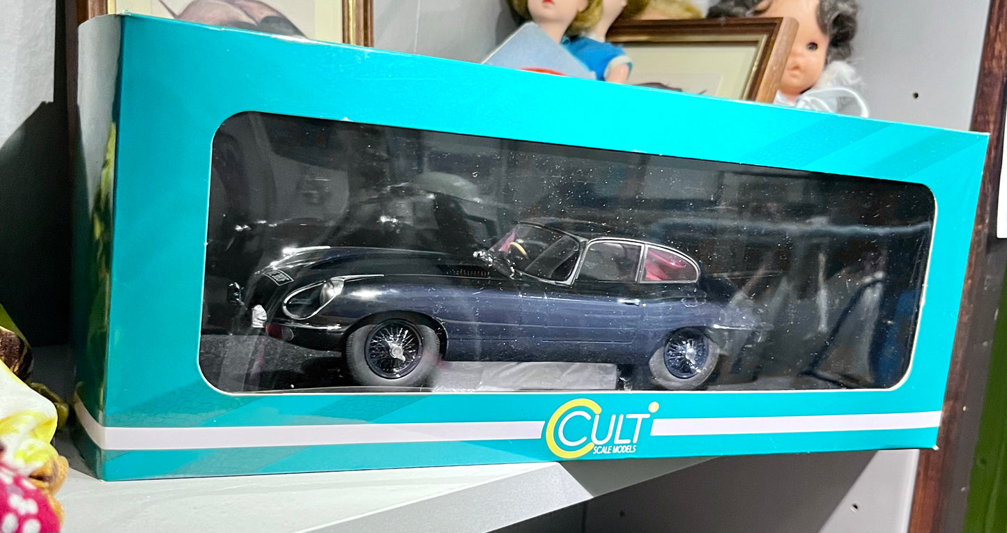 Vintage Jaguar Modell Cult in Verpackung