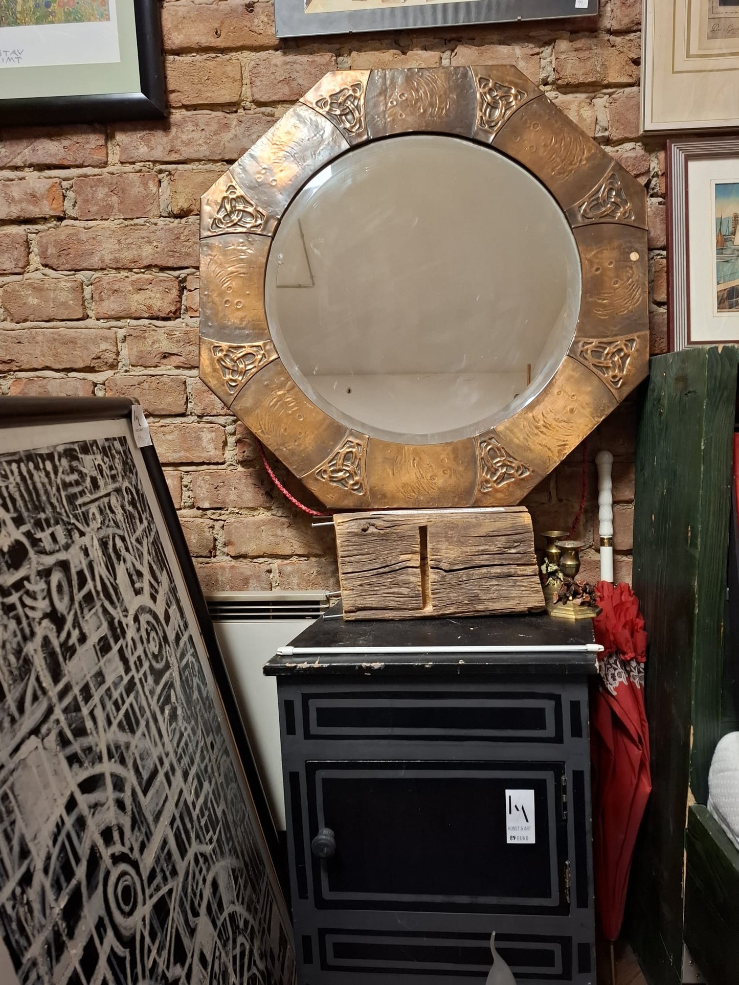 GROSSER MESSING GEHÄMMERTER SPIEGEL VINTAGE FENG SHUI ENERGIE