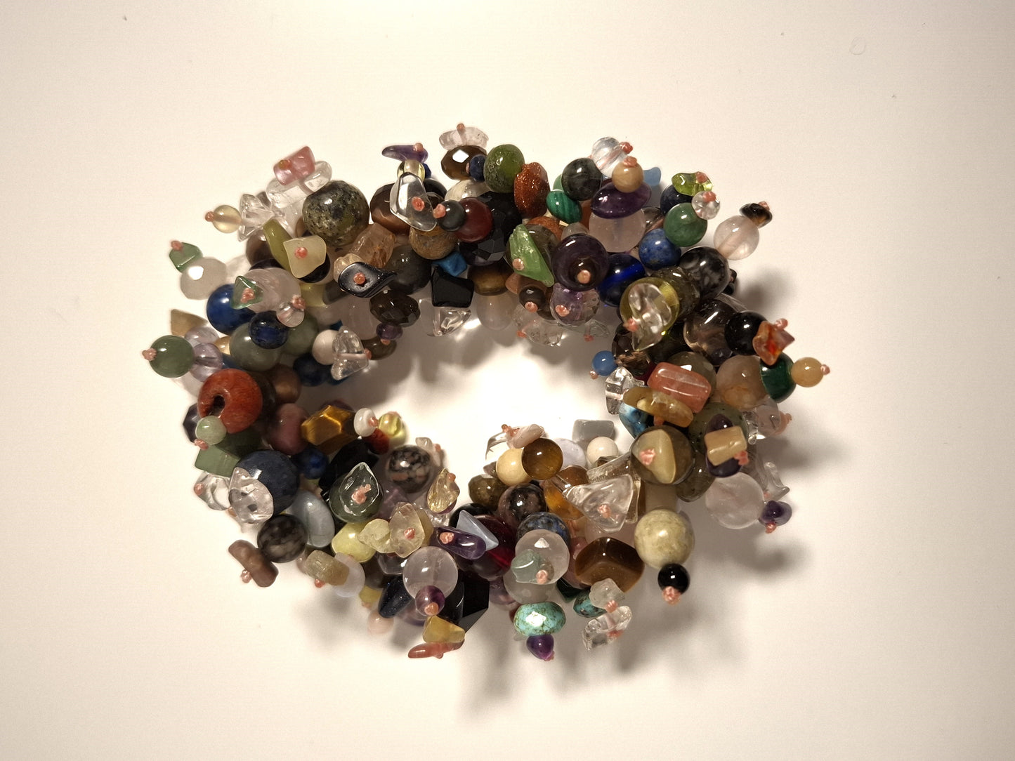 Armband aus Halbedelstein-Mix