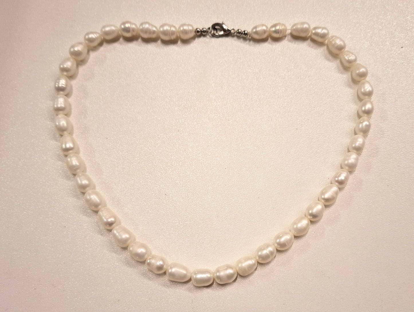 Halskette aus süßen Wasserperlen mit Silver Verschluss