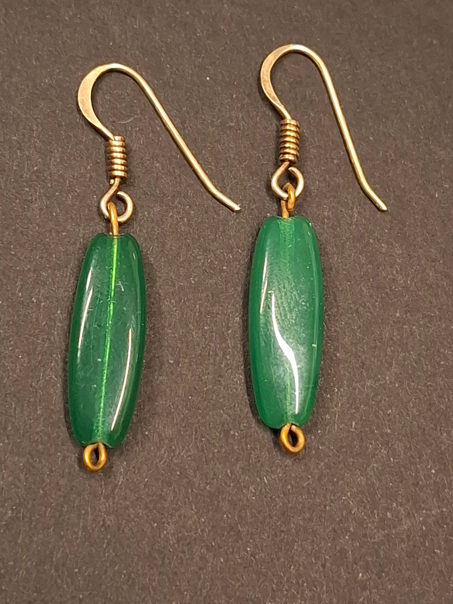 Vintage Silberohrringe mit grünem Achat