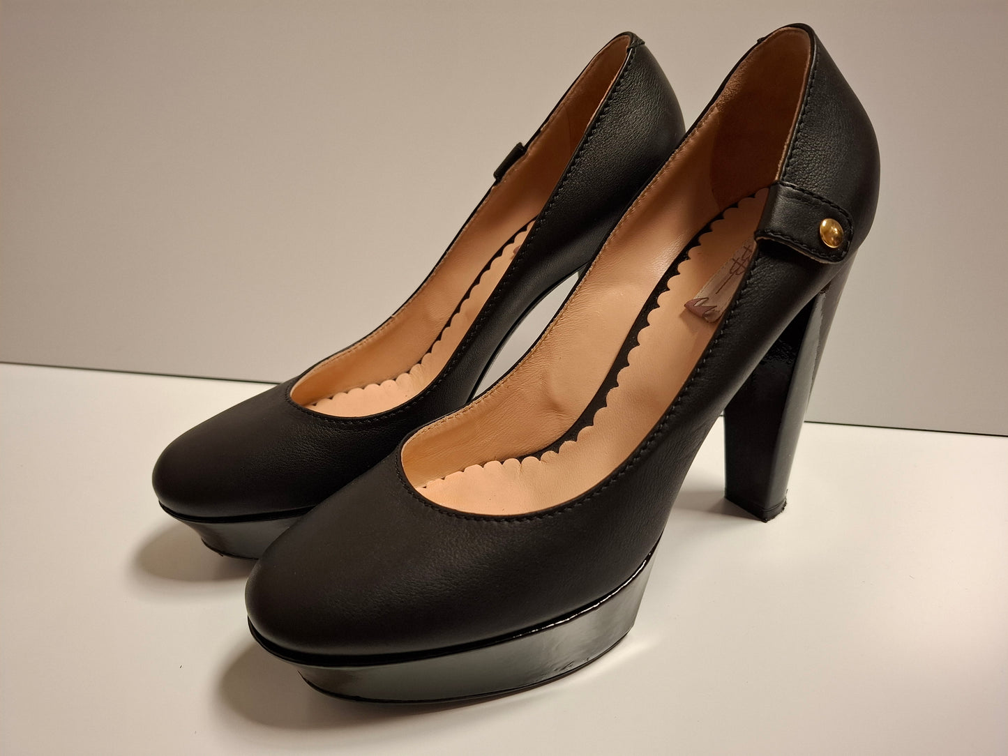 BB Platform Heels schwarz Gr. 40