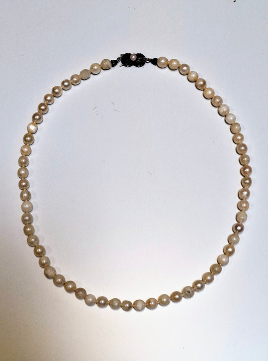 Vintage Perlenkette mit Silberverschluss