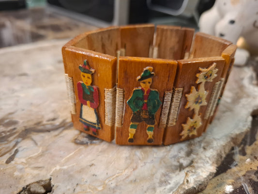 Trachtenmode-Armbänder aus Holz mit Eidelweiß