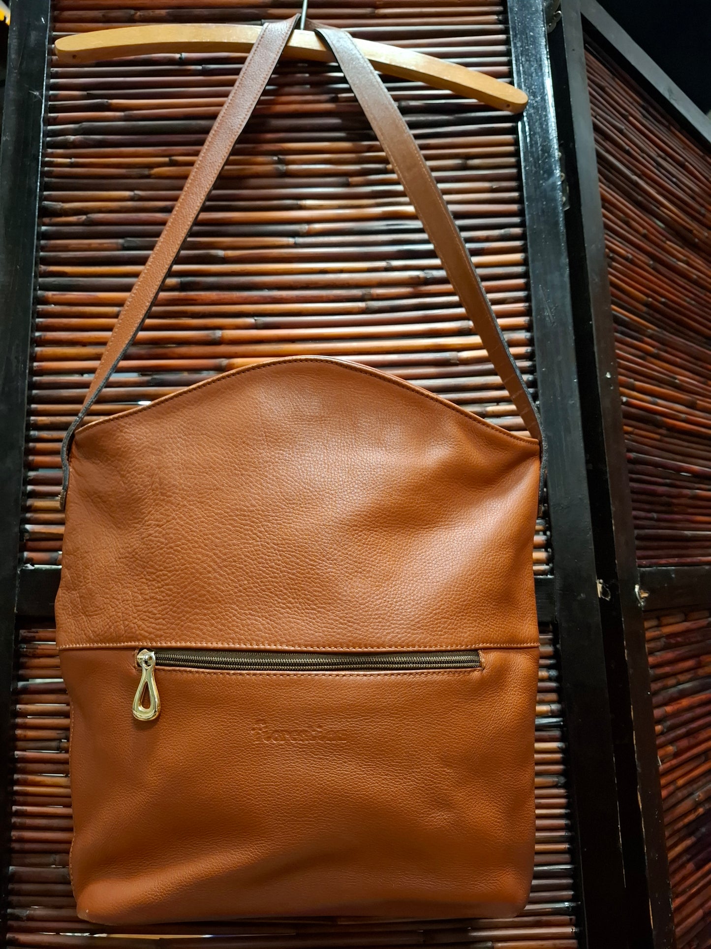 Umhängetasche aus Leder