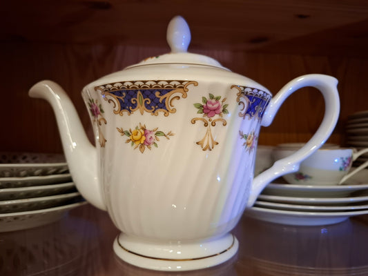 Time for Tea : Windsor Fine China Teapot, Made in England