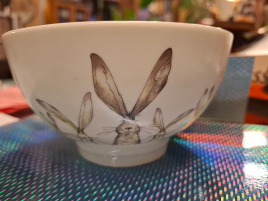 Schale mit Kaninchen