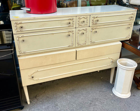 Lot 2 Vintage Kommoden