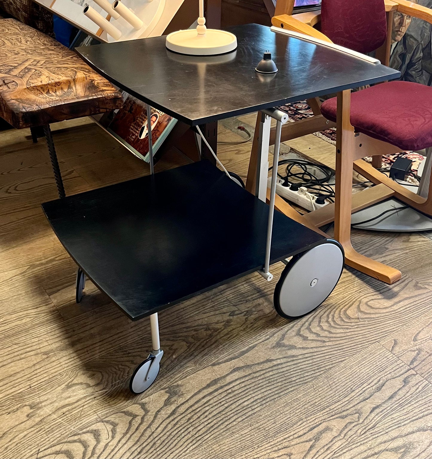 Vintage Servierwagen – Schwarz & Silber, 2-etagig, klappbar