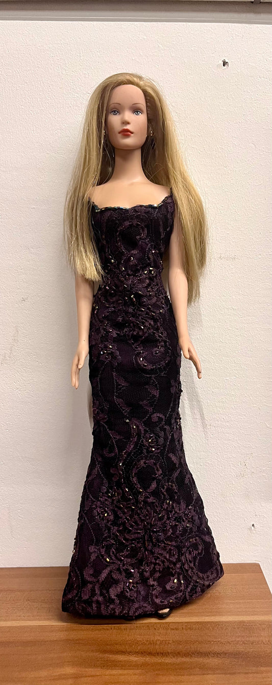 ROBERT TONNER 16” Fashion Doll 1999 Purple Sequin Dress