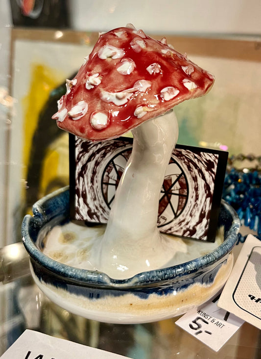 Anja Venclik, Keramik Aschenbecher Pilz