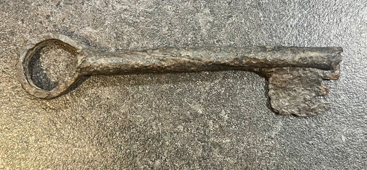 Eisener monumentaler Hohlschlüssel Typ Riegelschlüssel