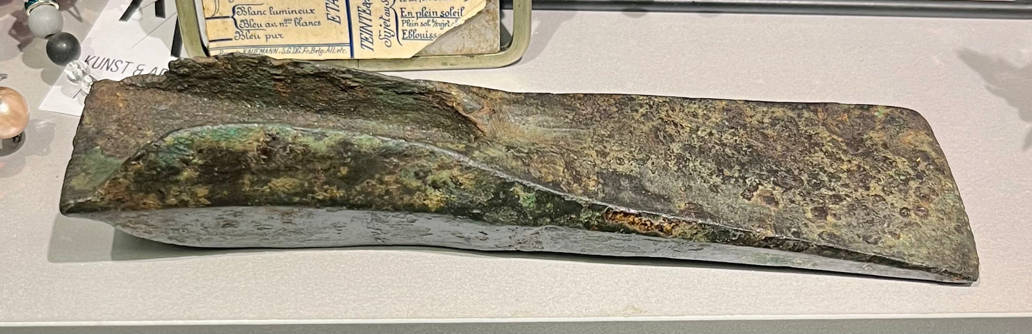 Grosses massives Beil