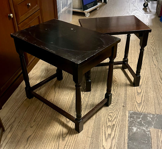 Lot 2 Beistelltische