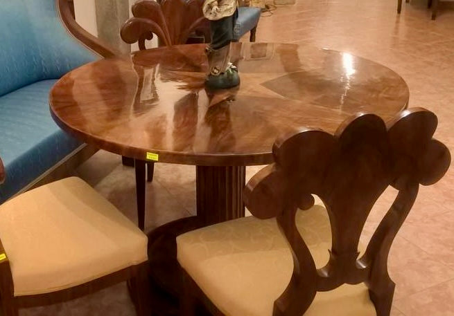 Biedermeier Tisch mit Einlegearbeiten