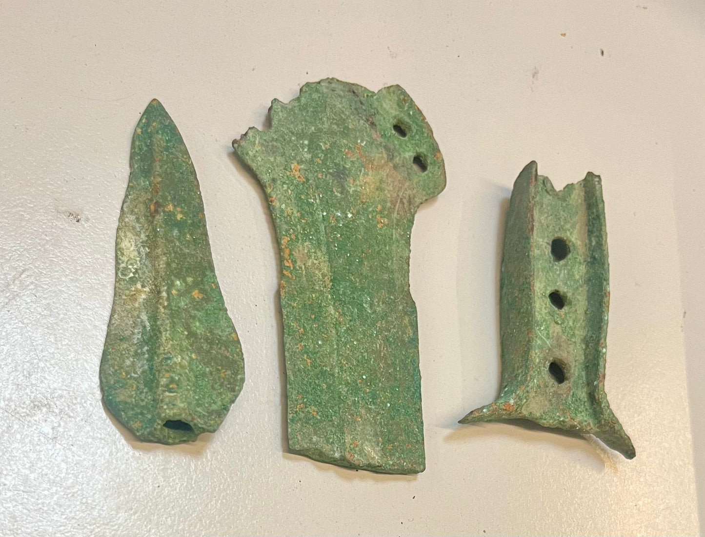 Bronzezeit-Lot: 2 Schwertfragmente & 1 Lanzenfragment (3 Objekte)