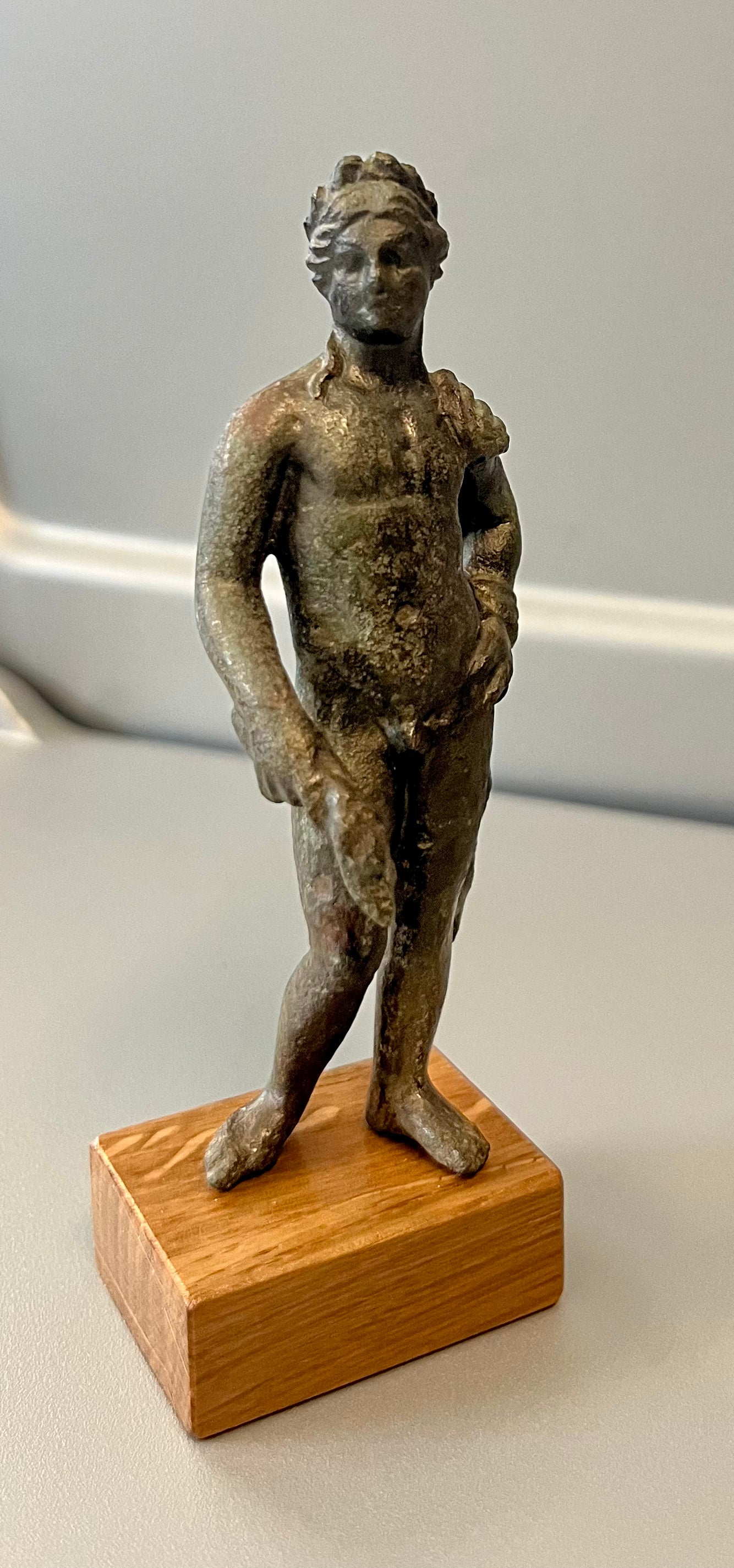 Römische Bronzestatuette des Apoll – 2.–3. Jahrhundert n. Chr.