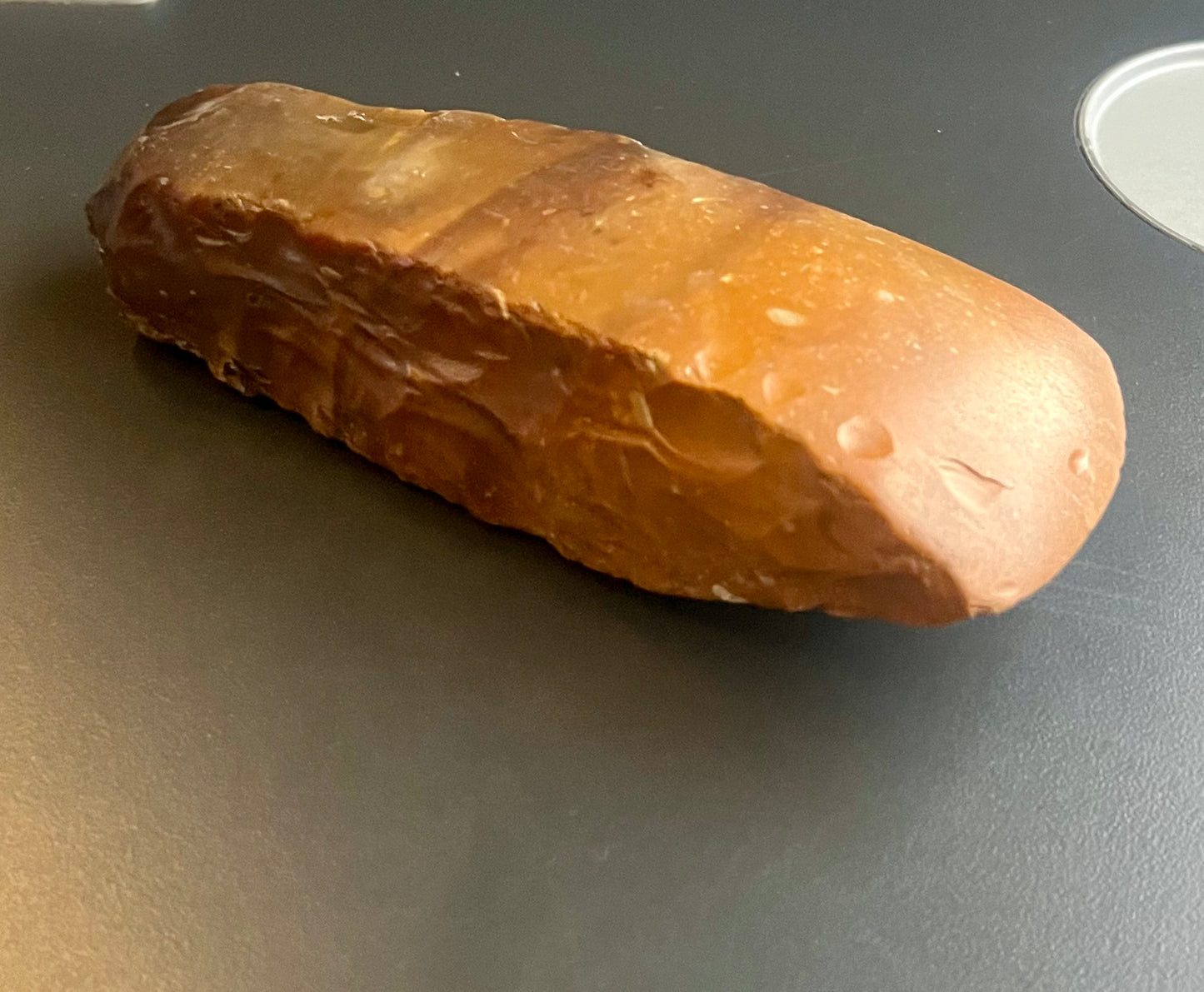 Neolithisches Feuersteinbeil (Silex) — Dicknackige Form, Privatsammlung