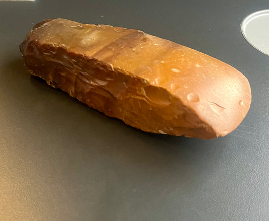 Neolithisches Feuersteinbeil (Silex) — Dicknackige Form, Privatsammlung