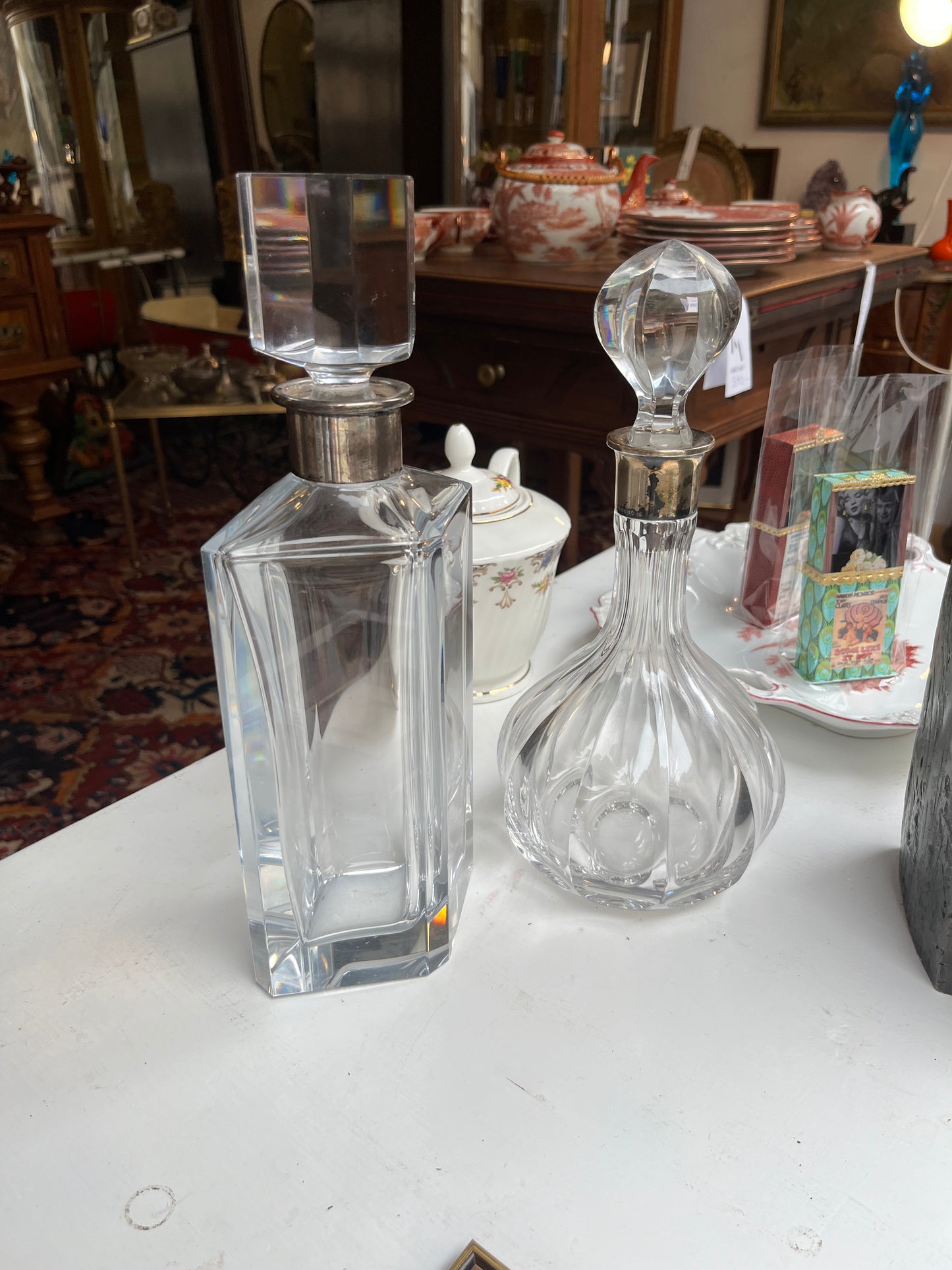 Lot 2 Karaffen Glas