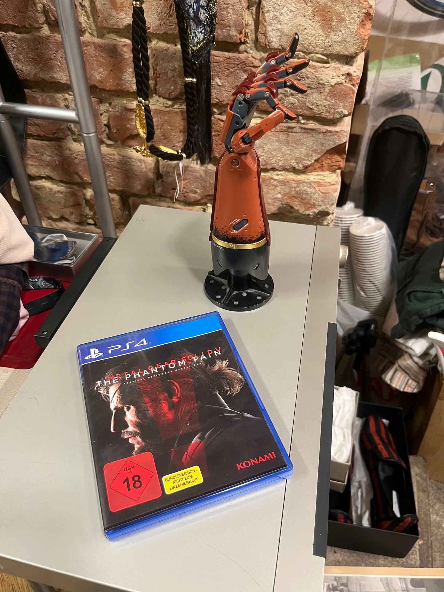 Bionic Arm und PS4-Spiel