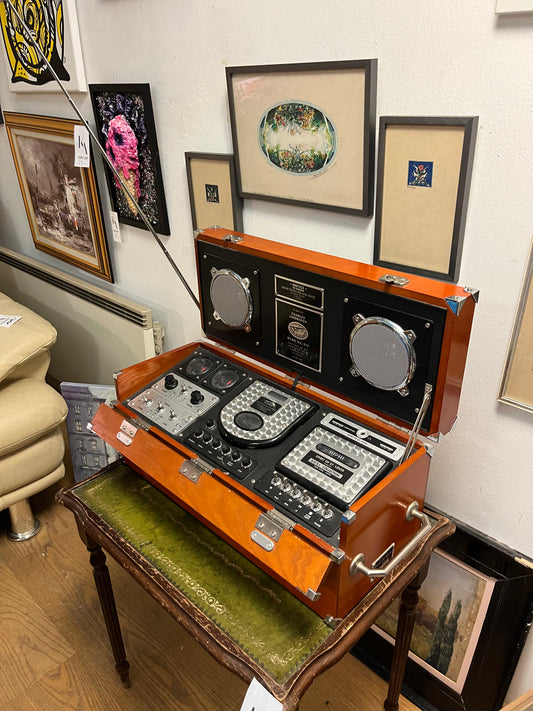 Vintage Radio-CD-Tape Player