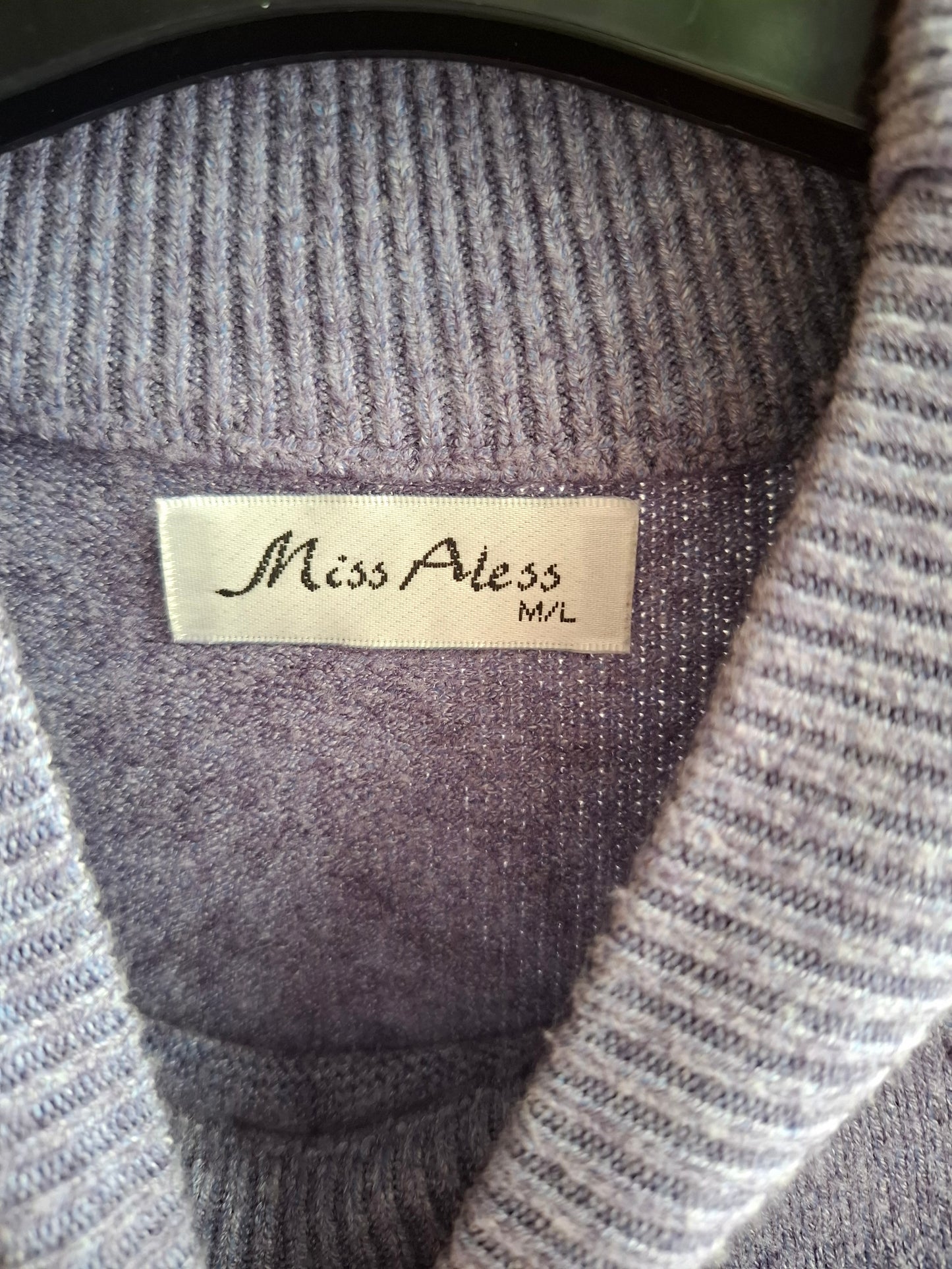 Lila Pullover