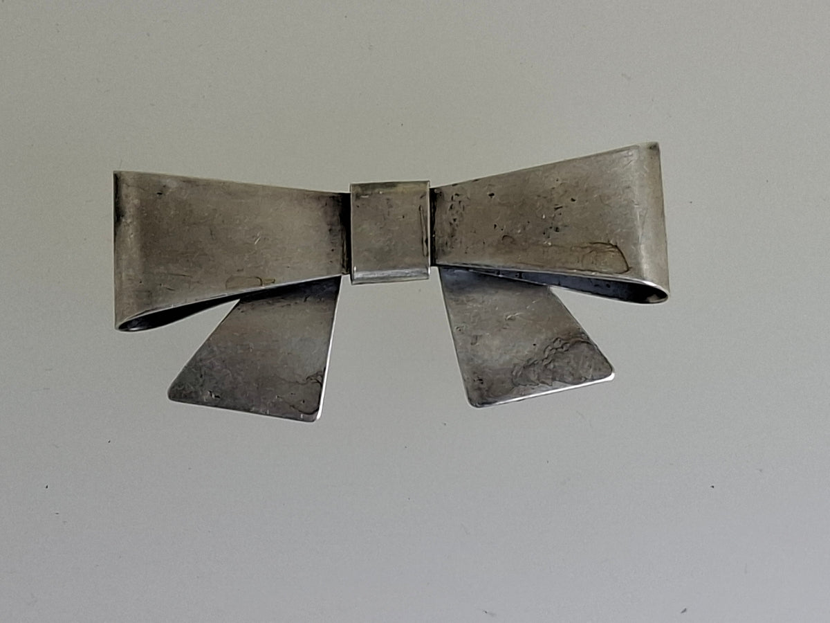 Silver 800 Bow Brooch, circa 1930s–1940s