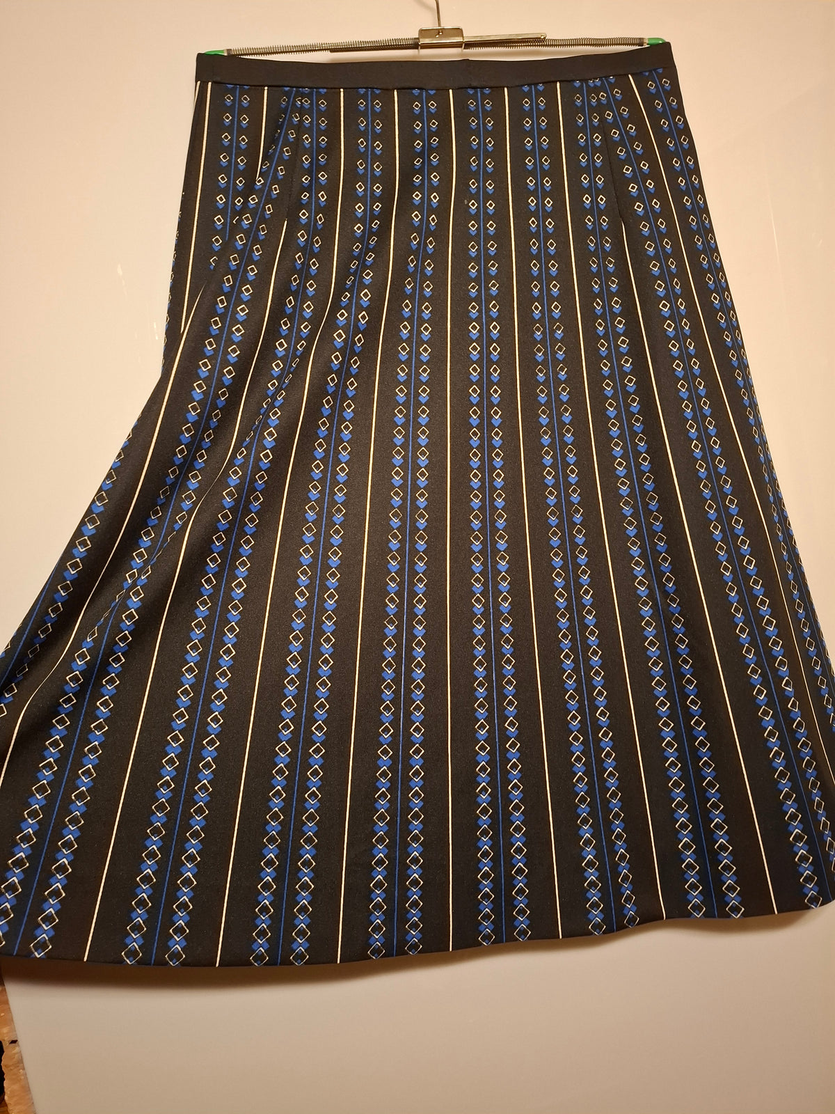 Vintage A-Line Skirt — Blue & Beige Pattern, Excellent Condition