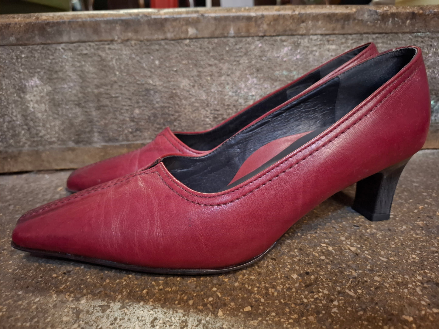 Rote Lederpumps von Ara, Größe 39